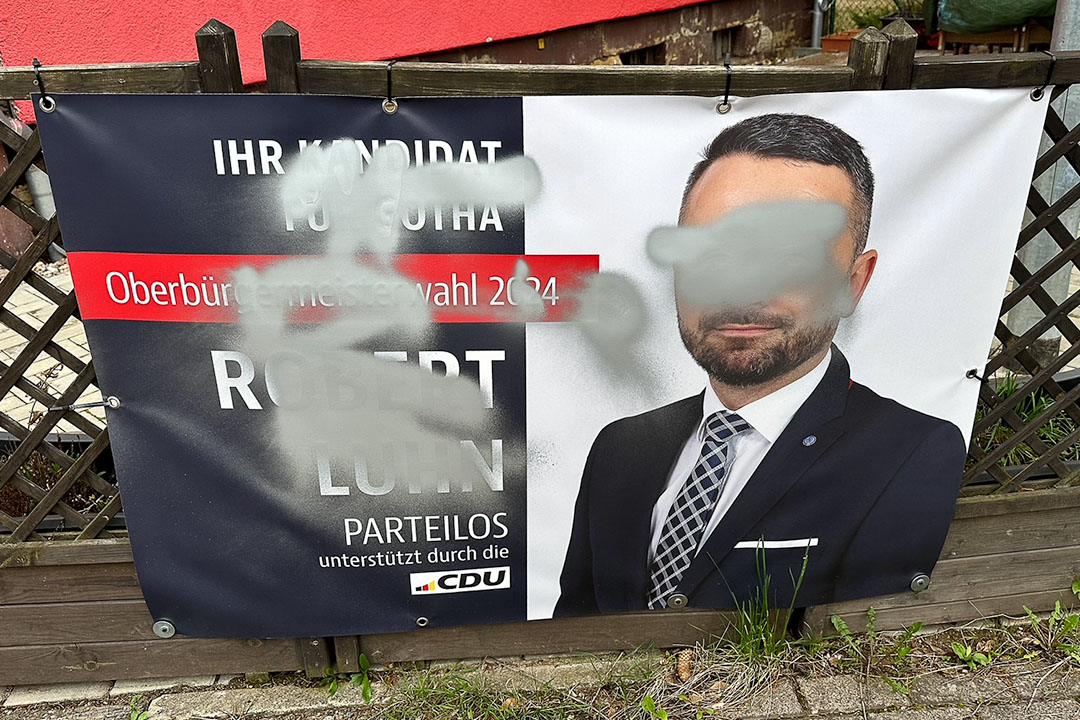 Plakatschmiererei II Bild 1